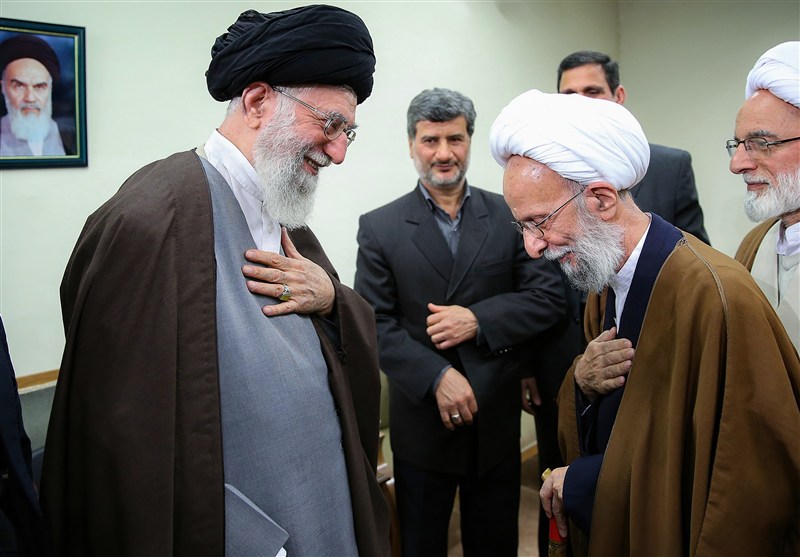 آیت الله مصباح یزدی , رهبر انقلاب , 