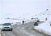 بارش برف‌ و باران در محورهای 10 استان