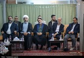 دیدار عیدانه مداحان قزوینی با نماینده ولی‌فقیه در استان