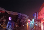 واژگونی اتوبوس در قطعه گرمسار محور تهران-مشهد؛ 11 نفرمصدوم شدند+تصاویر