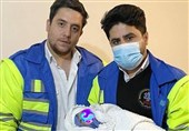 تولد نوزاد عجول در منزل با اقدام سریع اورژانس