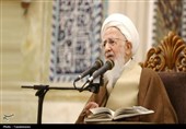 آیت‌الله جوادی آملی: مسئولان با عقلانیت و تدبیر مشکلات مردم را حل کنند