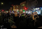 راهپیمایی شبانه مردم قم علیه اغتشاشگران