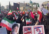 ندای «لبیک یا خامنه‌ای» در میدان انقلاب طنین‌انداز شد