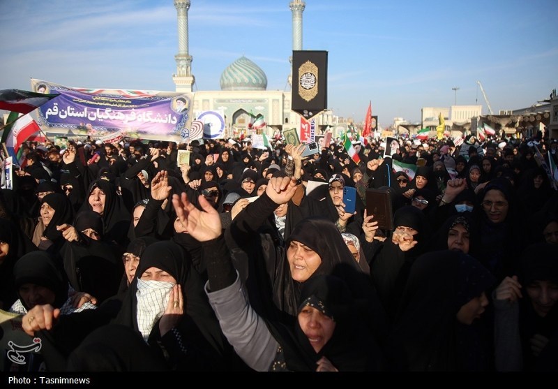 اغتشاشات ایران , راهپیمایی , عکس , اخبار قم , حضرت معصومه (س) , اغتشاشات 1404 , اغتشاشگران مسلح , 