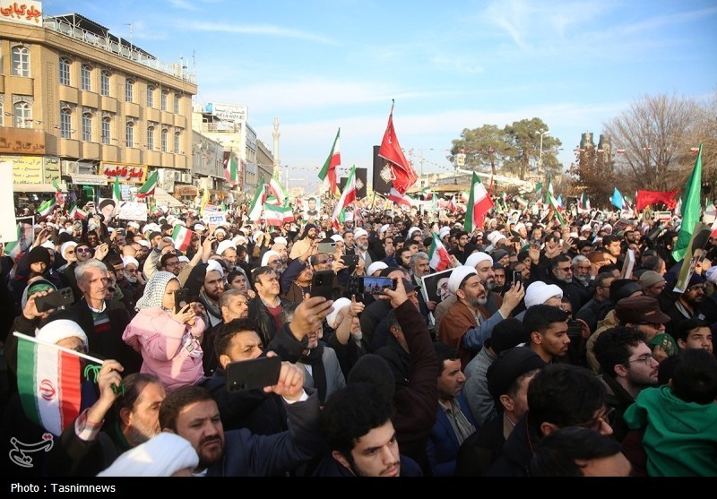 اغتشاشات ایران , راهپیمایی , عکس , اخبار قم , حضرت معصومه (س) , اغتشاشات 1404 , اغتشاشگران مسلح , 