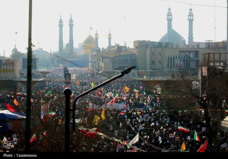 اغتشاشات ایران , راهپیمایی , عکس , اخبار قم , حضرت معصومه (س) , اغتشاشات 1404 , اغتشاشگران مسلح , 