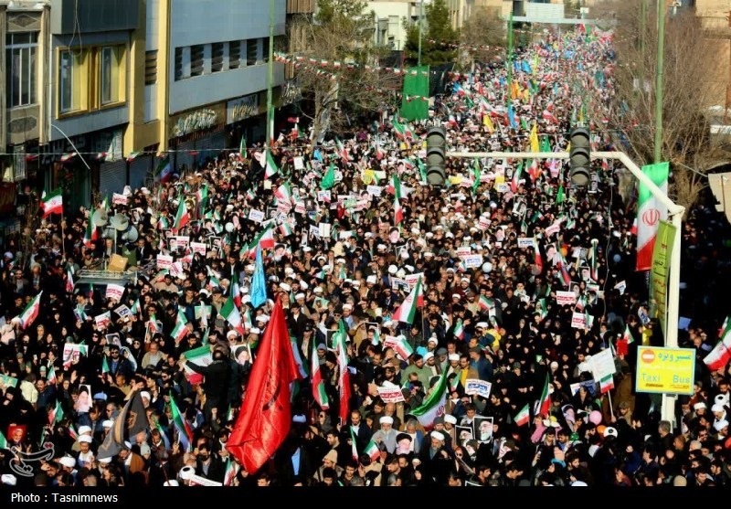 اغتشاشات ایران , راهپیمایی , عکس , اخبار قم , حضرت معصومه (س) , اغتشاشات 1404 , اغتشاشگران مسلح , 