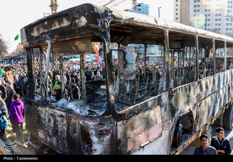 جزئیات به آتش کشیدن اتوبوس‌های شهرداری رفسنجان به‌دست اغتشاشگران