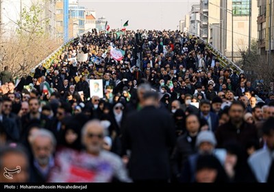 میدل ایست: بی‌بی‌سی میلیون‌ها حامی نظام ایران را نادیده می‌گیرد
