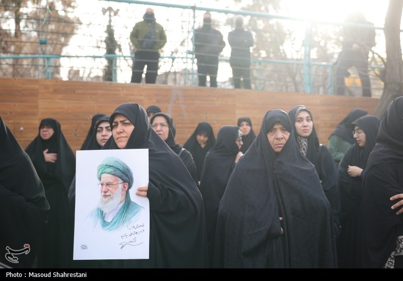 تشییع پیکر2 شهید مدافع امنیت در محله نازی آباد تهران