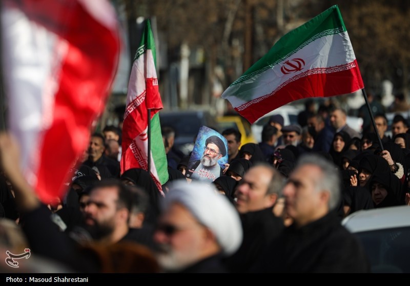 تشییع پیکر2 شهید مدافع امنیت در محله نازی آباد تهران