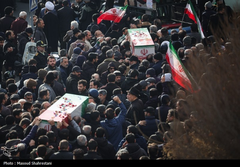 تشییع پیکر2 شهید مدافع امنیت در محله نازی آباد تهران