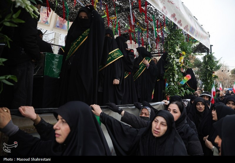 تشییع پیکر2 شهید مدافع امنیت در محله نازی آباد تهران