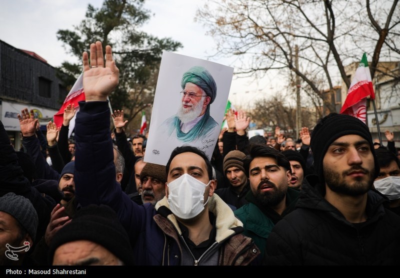 تشییع پیکر2 شهید مدافع امنیت در محله نازی آباد تهران