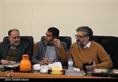 نشست هم‌اندیشى احزاب سیاسى استان کرمان با استاندار