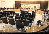 نشست هم‌اندیشى احزاب سیاسى استان کرمان با استاندار