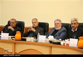 نشست هم‌اندیشى احزاب سیاسى استان کرمان با استاندار