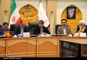 نشست هم‌اندیشى احزاب سیاسى استان کرمان با استاندار