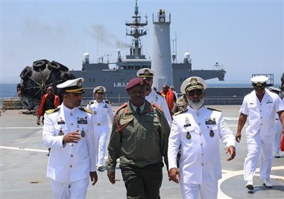 بازدید فرماندهان چینی از ناوگروه ایران در آفریقای جنوبی