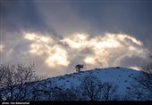 بارش برف در منطقه گریت شهرستان خرم آباد