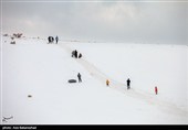 بارش برف در منطقه گریت شهرستان خرم آباد