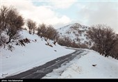 بارش برف در منطقه گریت شهرستان خرم آباد
