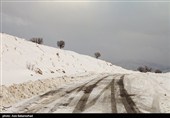 بارش برف در منطقه گریت شهرستان خرم آباد