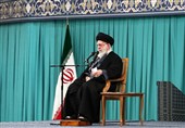 امام خامنه ای: ملت ایران کمر فتنه را شکست/ مجرمین را رها نمی کنیم