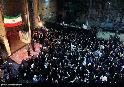 تجمع محکومیت هتک حرمت مساجد در مسجد بهشتی تهران