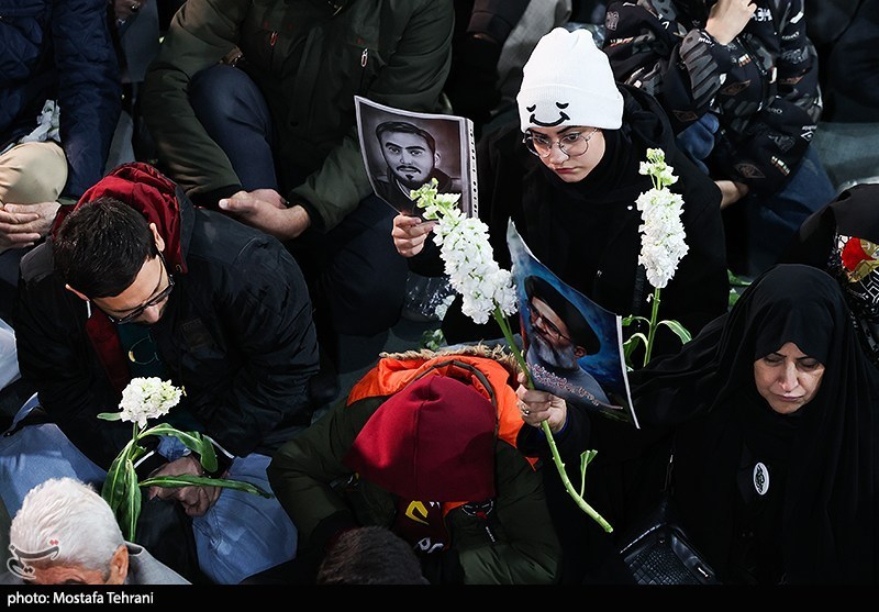 تجمع محکومیت هتک حرمت مساجد در مسجد بهشتی تهران