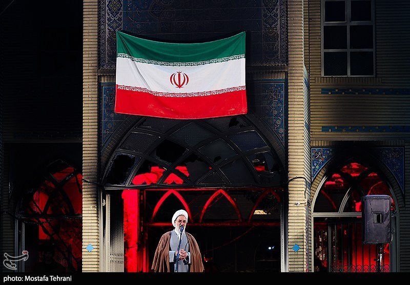 تجمع محکومیت هتک حرمت مساجد در مسجد بهشتی تهران