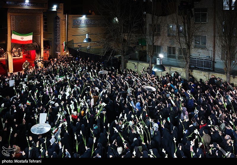 تجمع محکومیت هتک حرمت مساجد در مسجد بهشتی تهران