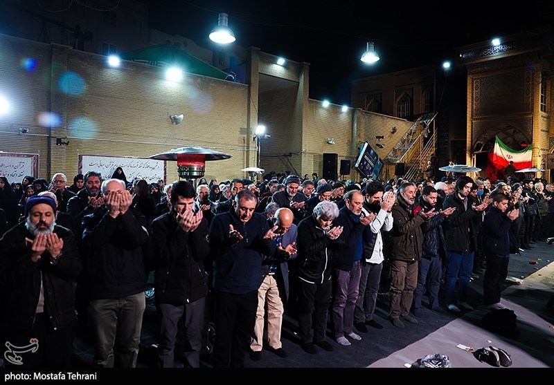 تجمع محکومیت هتک حرمت مساجد در مسجد بهشتی تهران