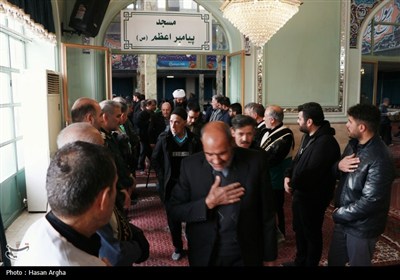 مراسم یادبود 12 شهید حوادث اخیر در زنجان