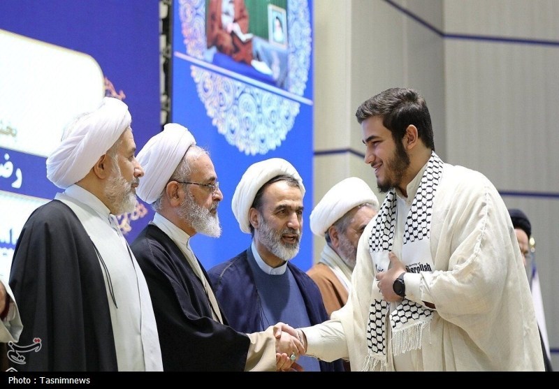 اخبار قم , حوزه علمیه , جامعه‌المصطفی , رهبر انقلاب , 