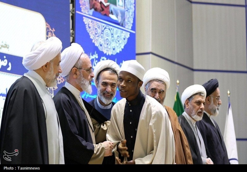 اخبار قم , حوزه علمیه , جامعه‌المصطفی , رهبر انقلاب , 