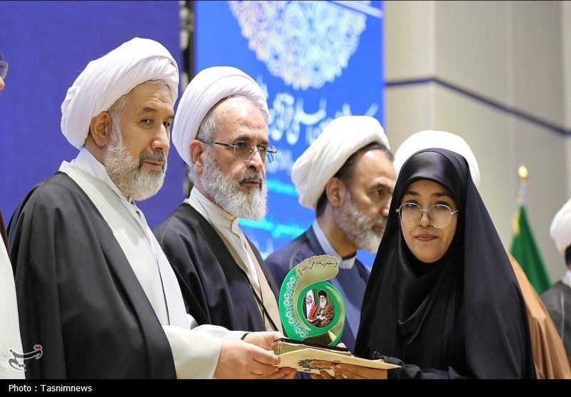 اخبار قم , حوزه علمیه , جامعه‌المصطفی , رهبر انقلاب , 