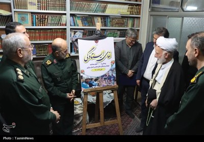 آگاهی‌بخشی به جوانان خط مقدم مقابله با فتنه‌ها و تهدیدات دشمن است