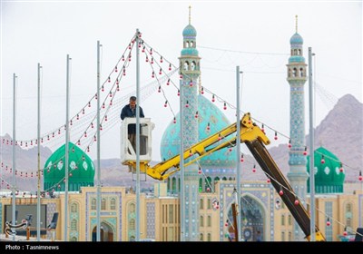 چراغانی مسجد جمکران در آستانه ماه شعبان