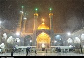 بارش اولین برف امسال در حرم حضرت معصومه(س)