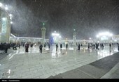 بارش اولین برف امسال در حرم حضرت معصومه(س)
