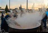 پخت 20 تن سمنو در حرم مطهر امامزاده سید علاءالدین شیراز