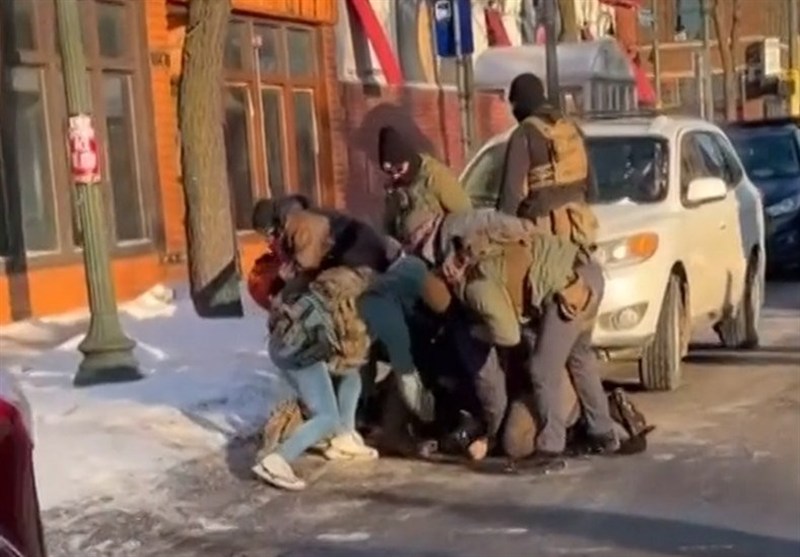 لحظة مقتل ممرض أمريكي على يد عملاء فيدراليين في مينيابوليس بتسع رصاصات