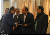 قدردانی از معماران فرهنگی استان؛ تجلیل از فرمانداران پیشرو در مدرسه‌سازی