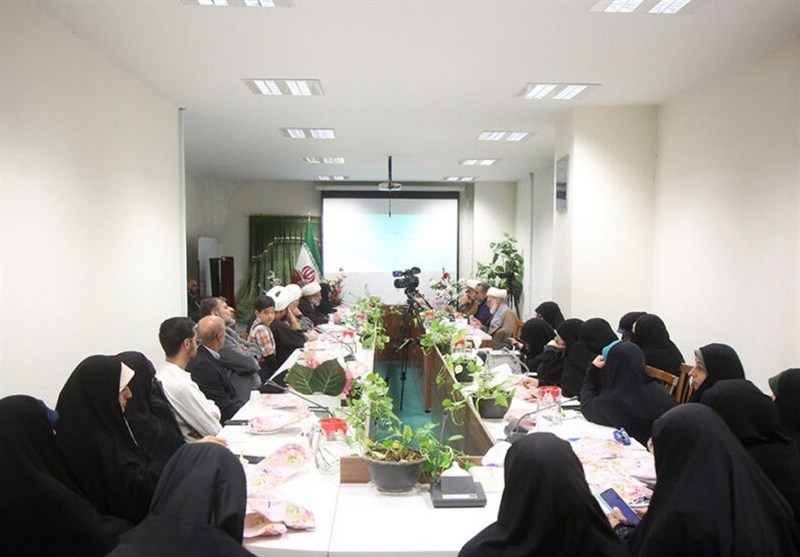 پایان نامه , تازههای نشر , حضرت معصومه (س) , قم , حوزه علمیه ,