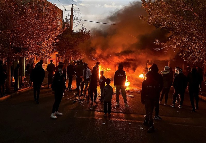 آتش سوزی جنگل ها و مراتع , اعتراض , اغتشاشات 1404 , مشهد مقدس , پایتخت , سید عباس عراقچی , جنگ تحمیلی , خرمشهر , کتاب ,