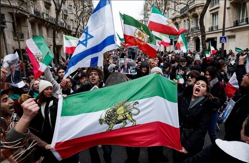 ماهواره , رژیم پهلوی ,