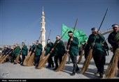 آیین جاروکشی خادمان مسجد مقدس جمکران