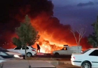 آتش سوزی کارخانه پلمیر آبادان مهار شد